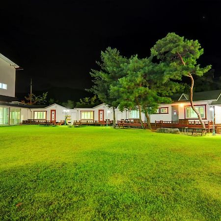 Sungbo Youth Hostel Mungyeong Exteriör bild