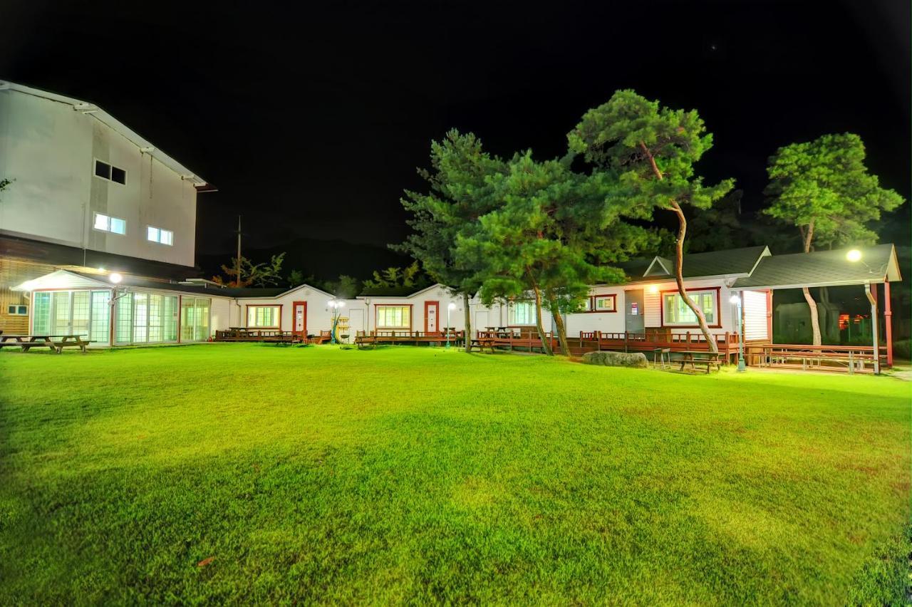 Sungbo Youth Hostel Mungyeong Exteriör bild