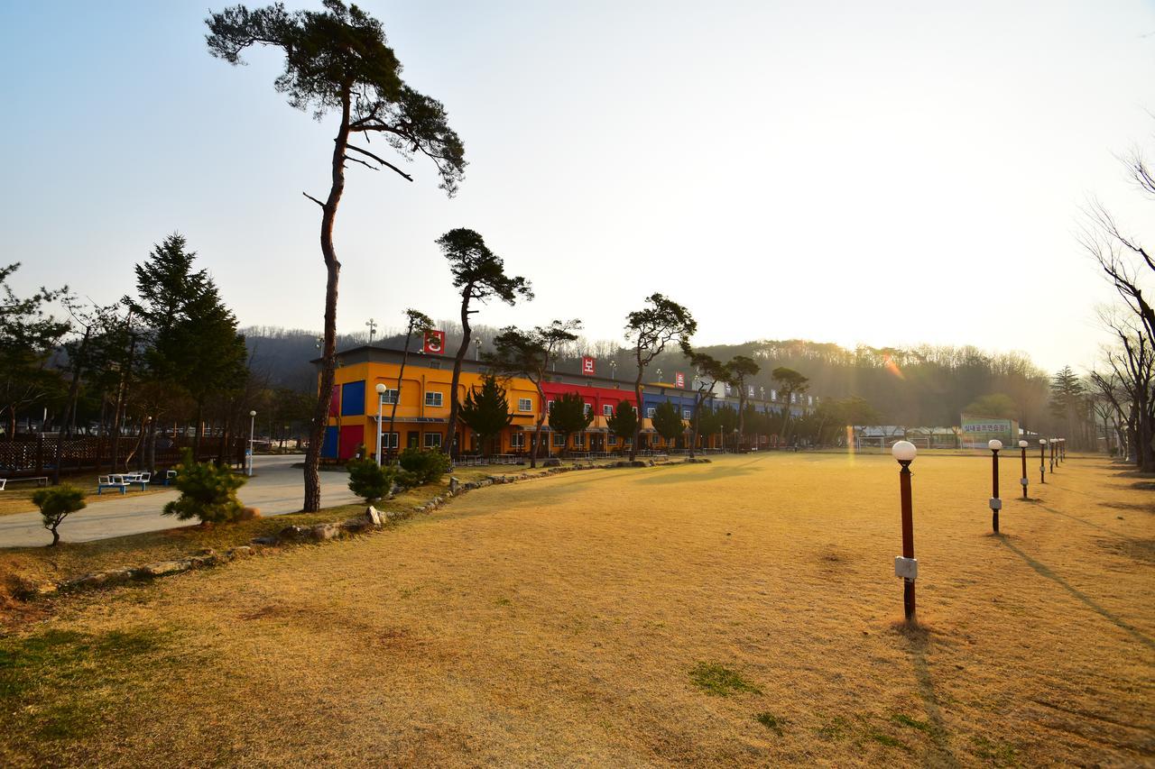 Sungbo Youth Hostel Mungyeong Exteriör bild