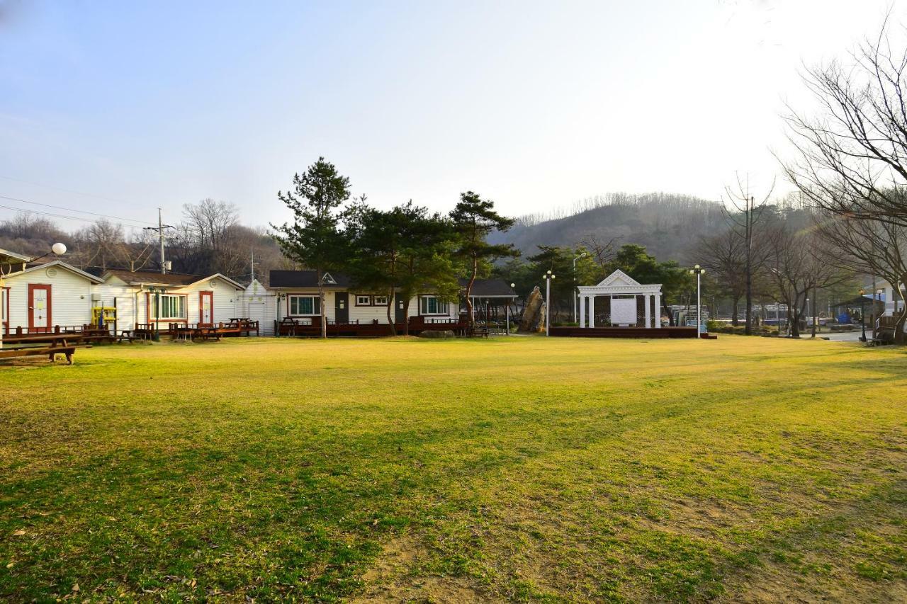 Sungbo Youth Hostel Mungyeong Exteriör bild