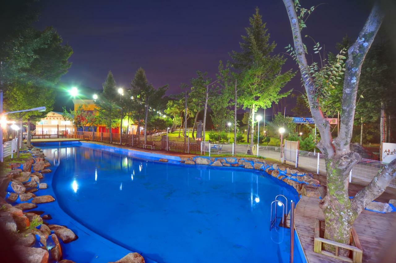 Sungbo Youth Hostel Mungyeong Exteriör bild