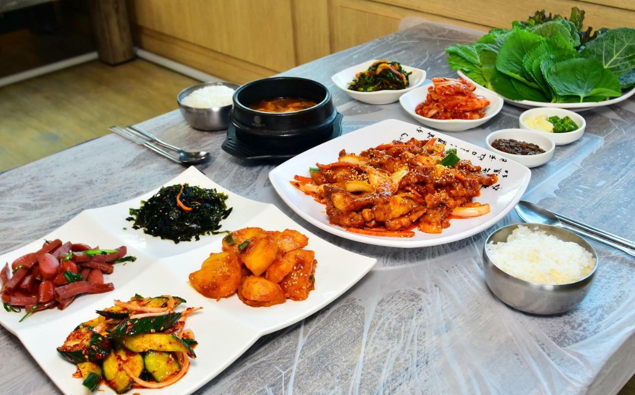 Sungbo Youth Hostel Mungyeong Exteriör bild