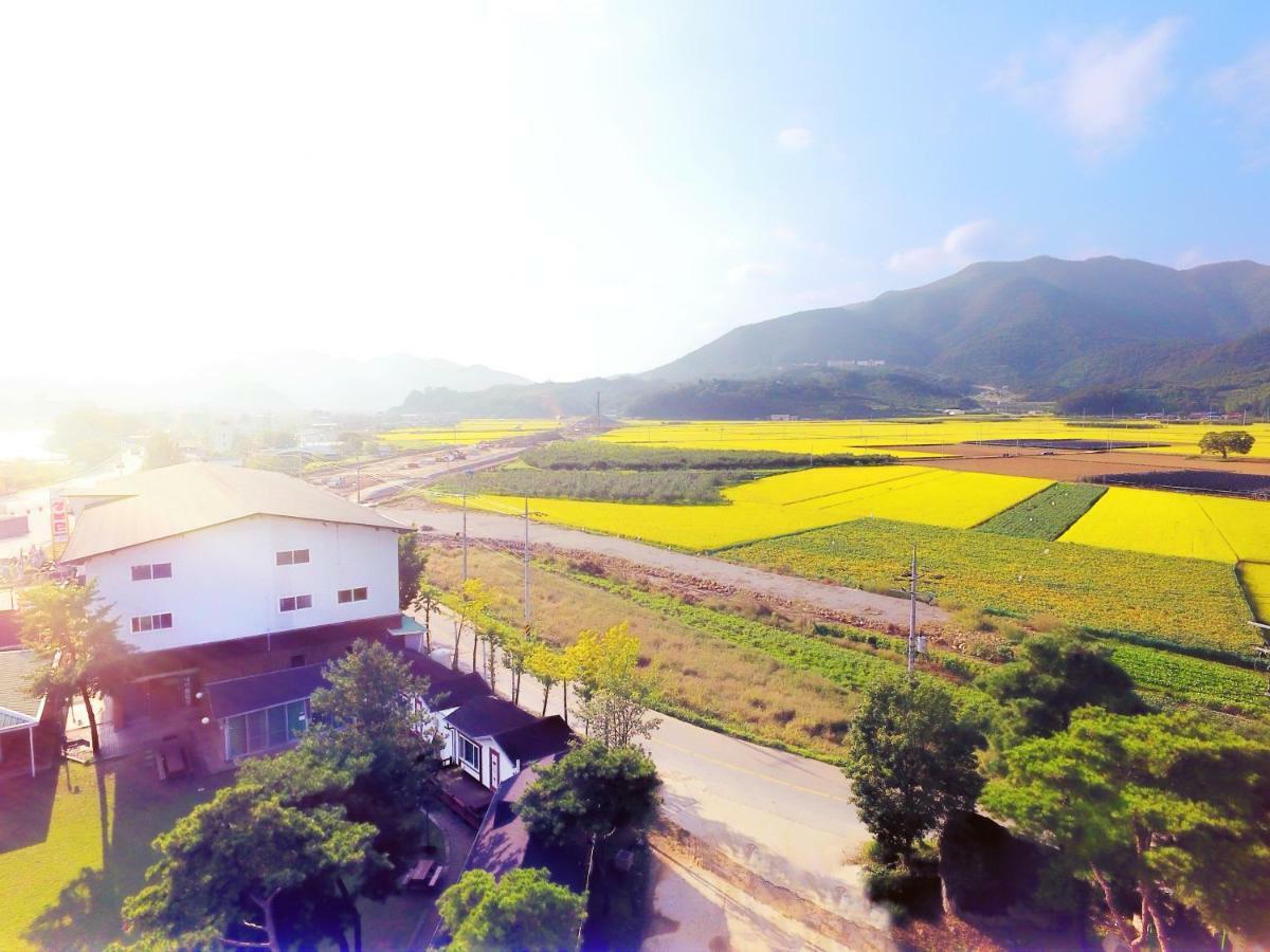 Sungbo Youth Hostel Mungyeong Exteriör bild
